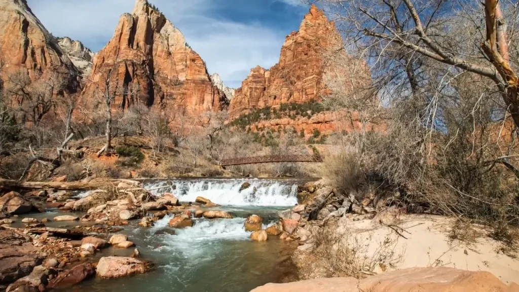 mountains in zion national park
